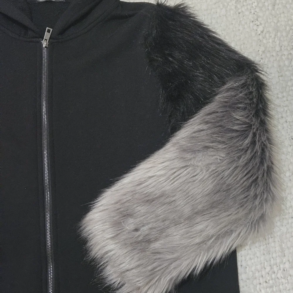 ZARA Black Zippered Hoodie Sweater Black Gray Ombre Faux Fur Sleeves Medium - Picture 10 of 15
